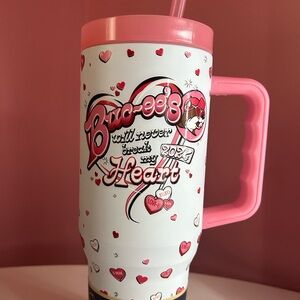 Collectors 2024 Buc-ee’s Valentine’s Day Yukon Fit 40🩷🤍